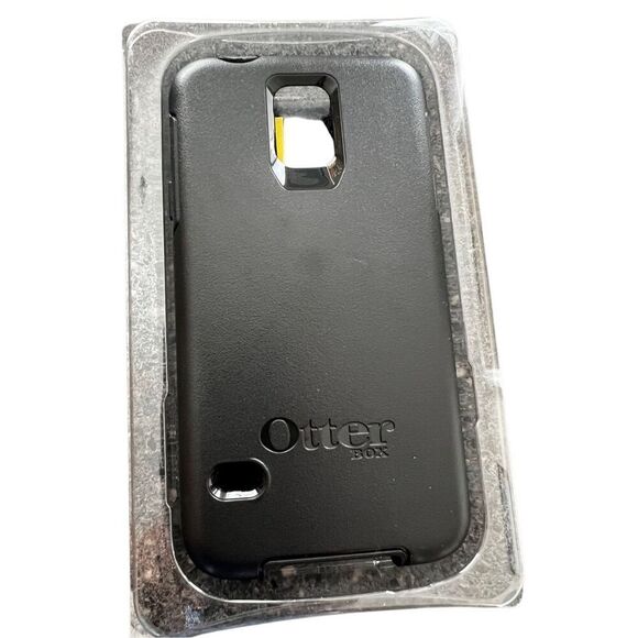 Otterbox Defender series UAG for iPhone 11 Pro Max belt 6.5” - Picture 3 of 8